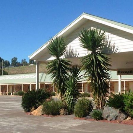 Tuckerbox Motor Inn Gundagai Εξωτερικό φωτογραφία