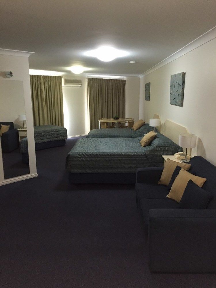 Tuckerbox Motor Inn Gundagai Εξωτερικό φωτογραφία
